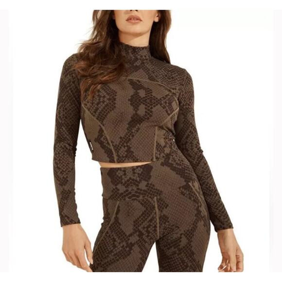 NEW GUESS Mock Neck Activewear Long Sleeve Erin Crop Top Animal Print Size XS - Picture 1 of 5